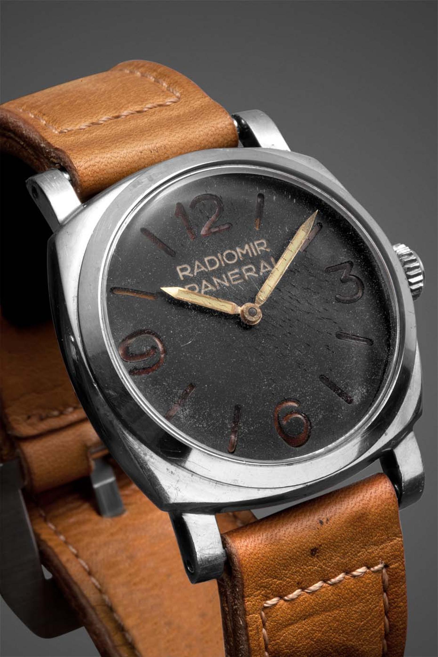 By 1940 the Panerai Radiomir watch assumed its definitive